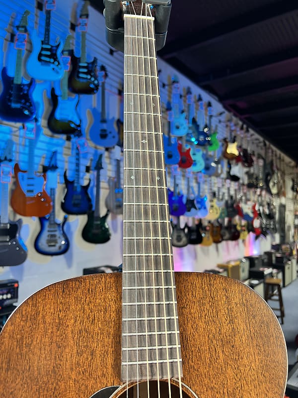 Martin 000-15M Left Handed Acoustic Guitar - Mahogany Auth Dealer! GET PLEK'D! 750