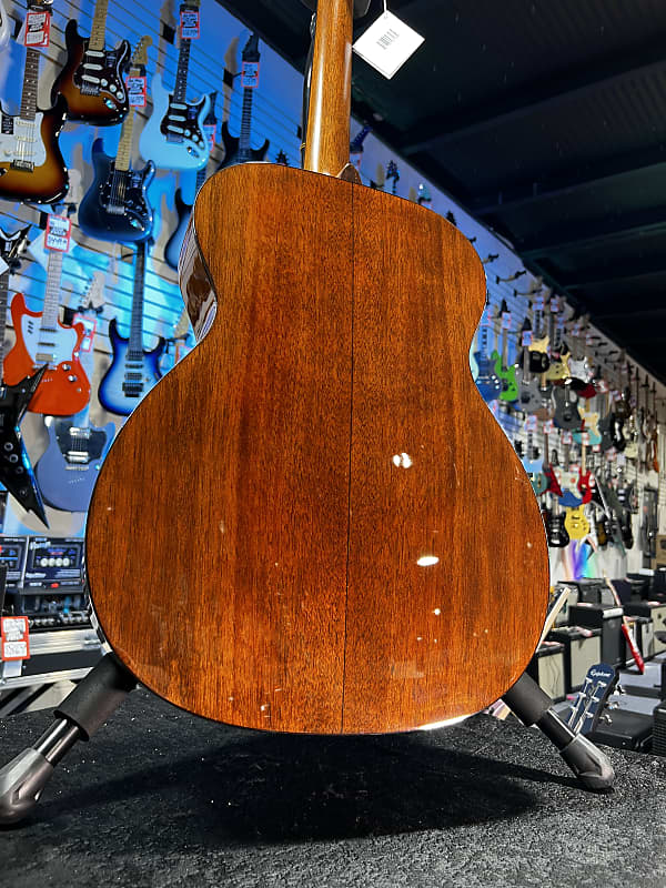 Martin 000-18 Left Handed Modern Deluxe Acoustic Guitar - Natural Auth Deal Free Ship! 242 GET PLEK’D!