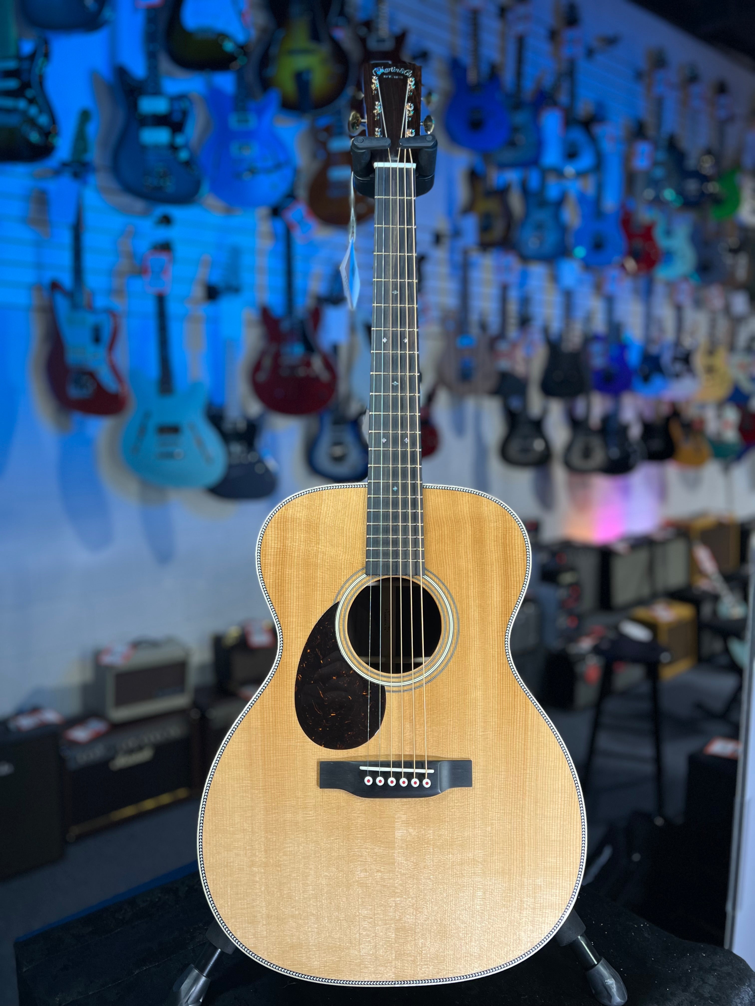 Martin OM-28 Modern Deluxe Left-Handed Acoustic Guitar - Natural 220 GET PLEK'D!