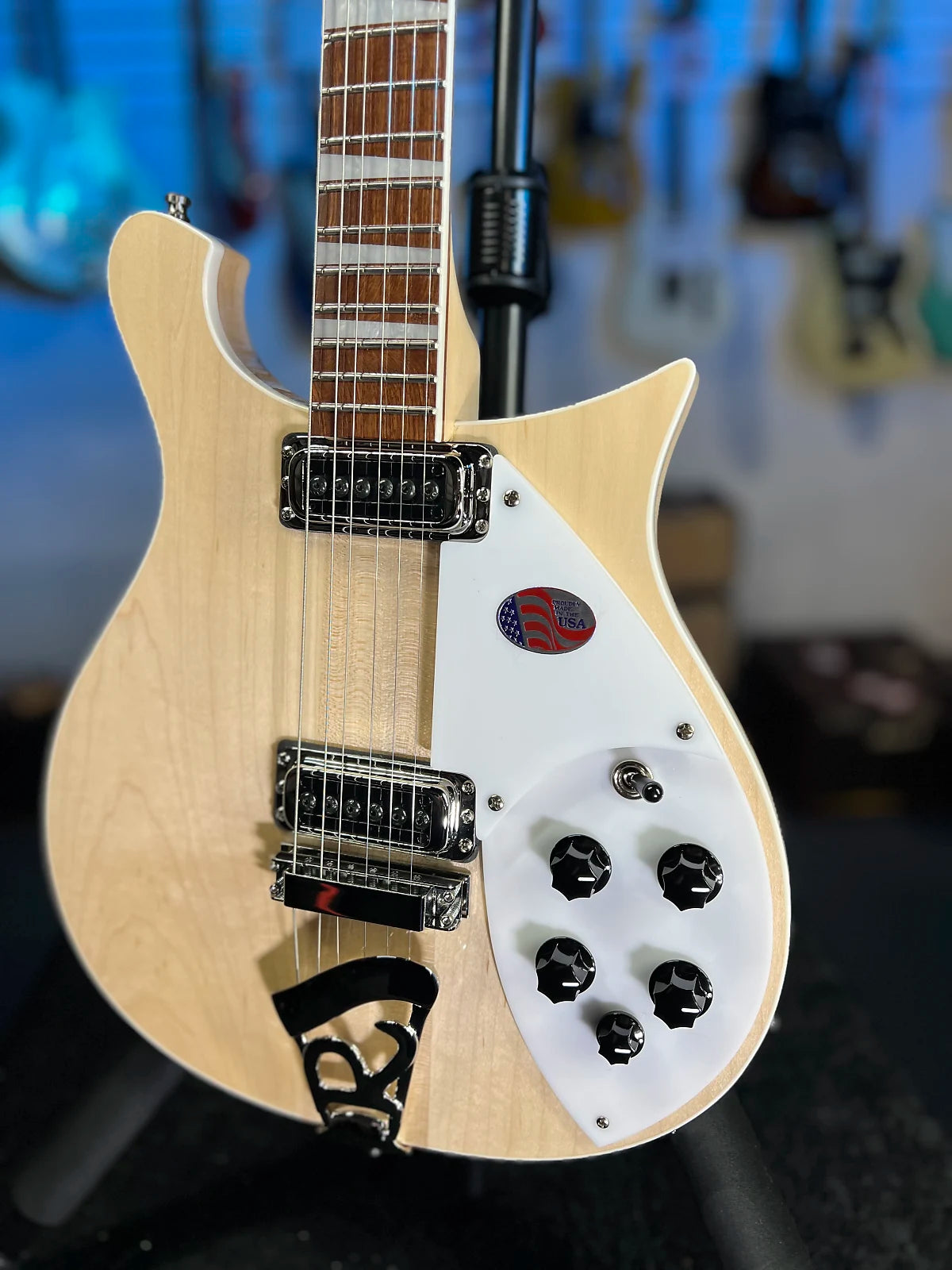New Rickenbacker 620 Mapleglo Electric Guitar wOHSC Auth Dealer Free Ship 620MG 772