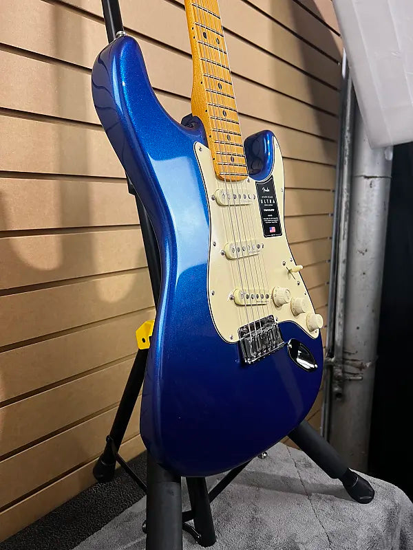 American Ultra Stratocaster - Cobra Blue w/Maple Fretboard #501 GET PLEK'D!