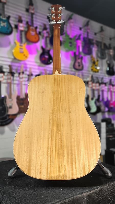 Larrivee D-05 Mahogany Acoustic Guitar Authorized Dealer *FREE PLEK WITH PURCHASE* 588