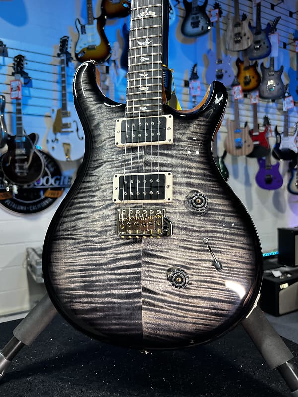 New 2024 PRS Custom 24 – Custom Color – Faded Charcoal Smokewrap Burst/Natural back w PRS Case, Ath Dlr Get Plekd 101