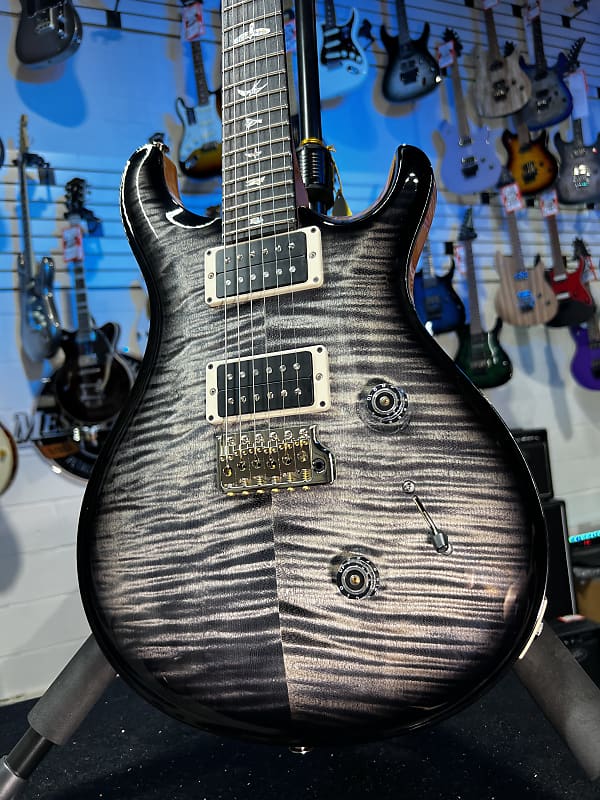 New 2024 PRS Custom 24 – Custom Color – Faded Charcoal Smokewrap Burst/Natural back w PRS Case, Ath Dlr Get Plekd 101