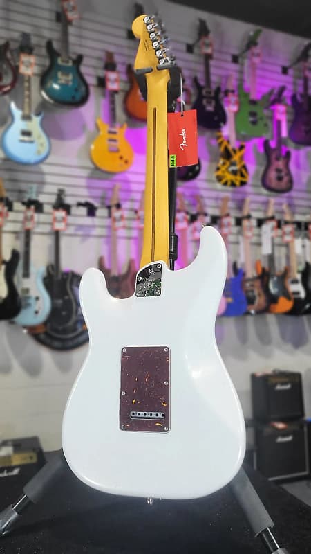 Fender American Ultra Stratocaster - Arctic Pearl with Rosewood Fingerboard *FREE PLEK WITH PURCHASE*! 618