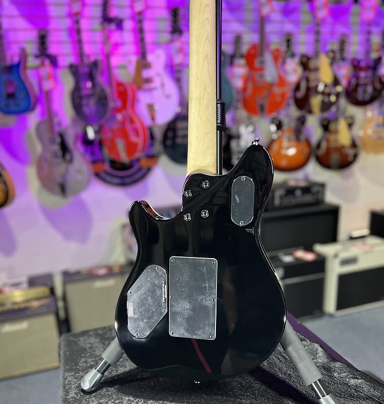 Peavey HP2 Electric Guitar - Moonburst *FREE PLEK WITH PURCHASE* 830