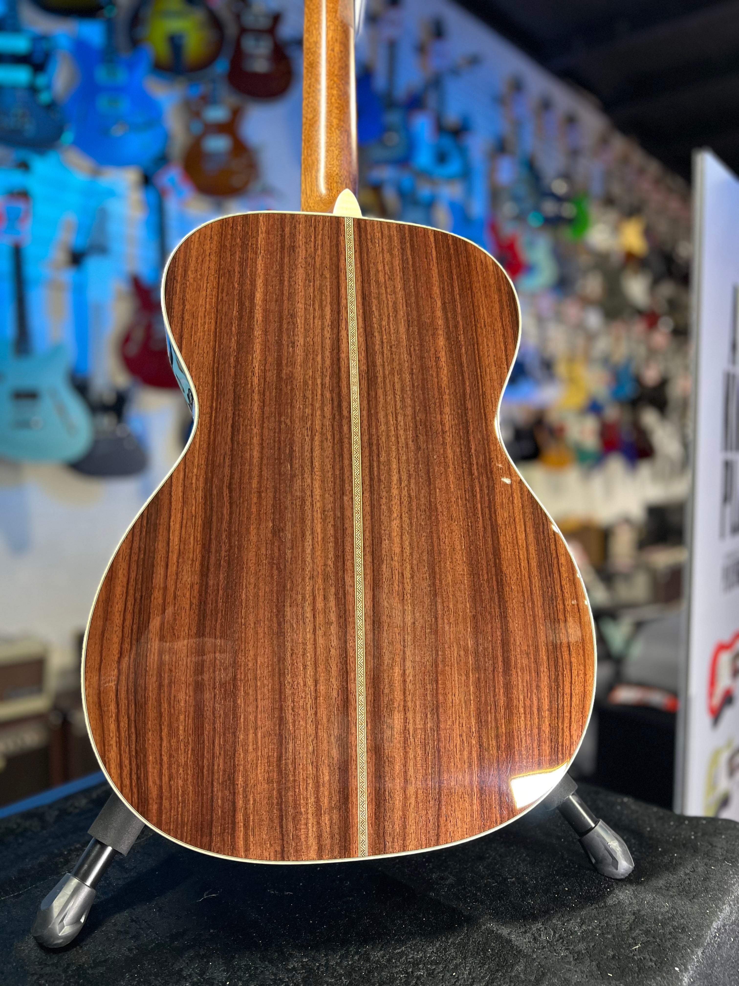 Martin OM-28 Modern Deluxe Left-Handed Acoustic Guitar - Natural 220 GET PLEK'D!