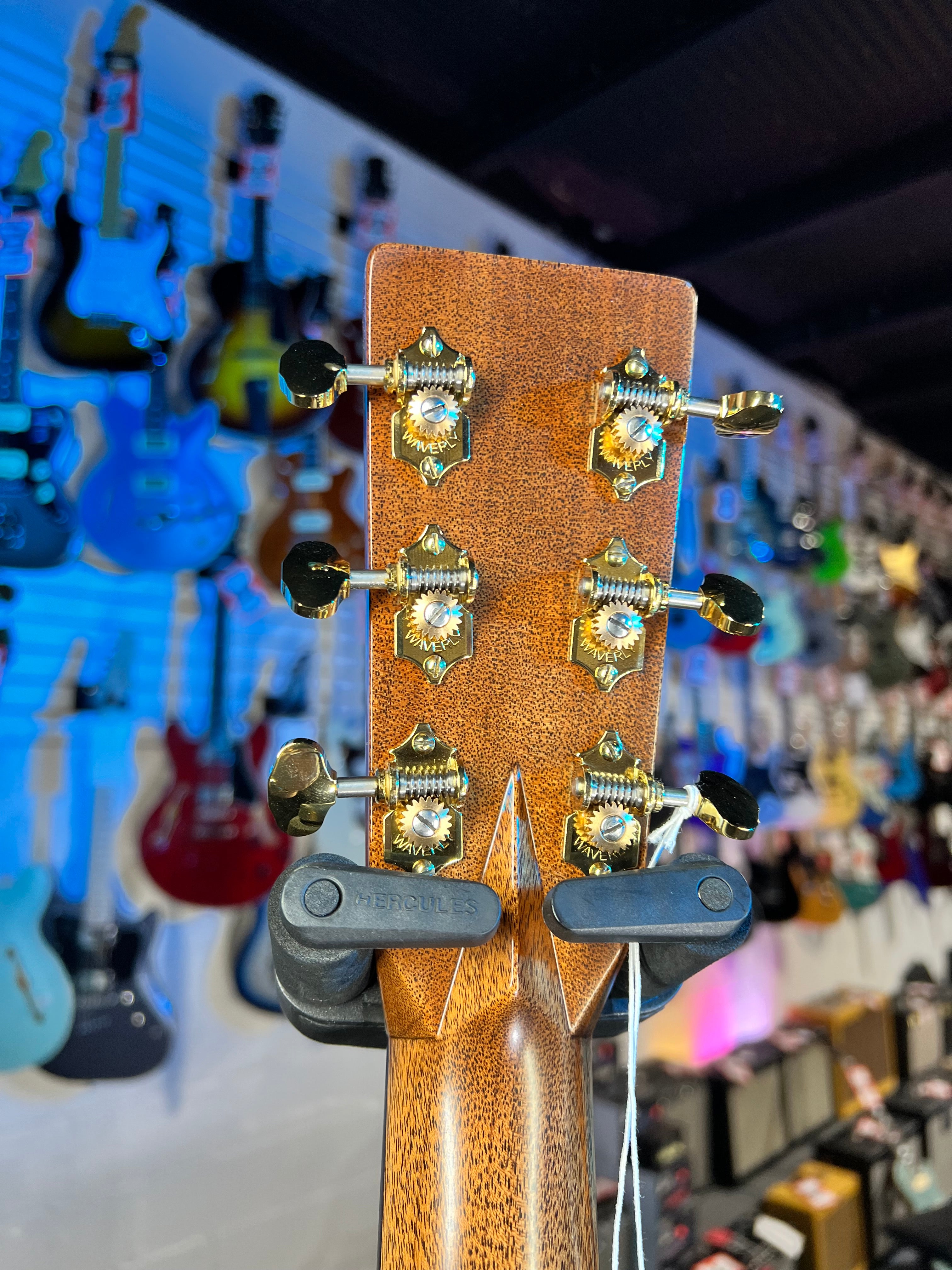 Martin OM-28 Modern Deluxe Left-Handed Acoustic Guitar - Natural 220 GET PLEK'D!