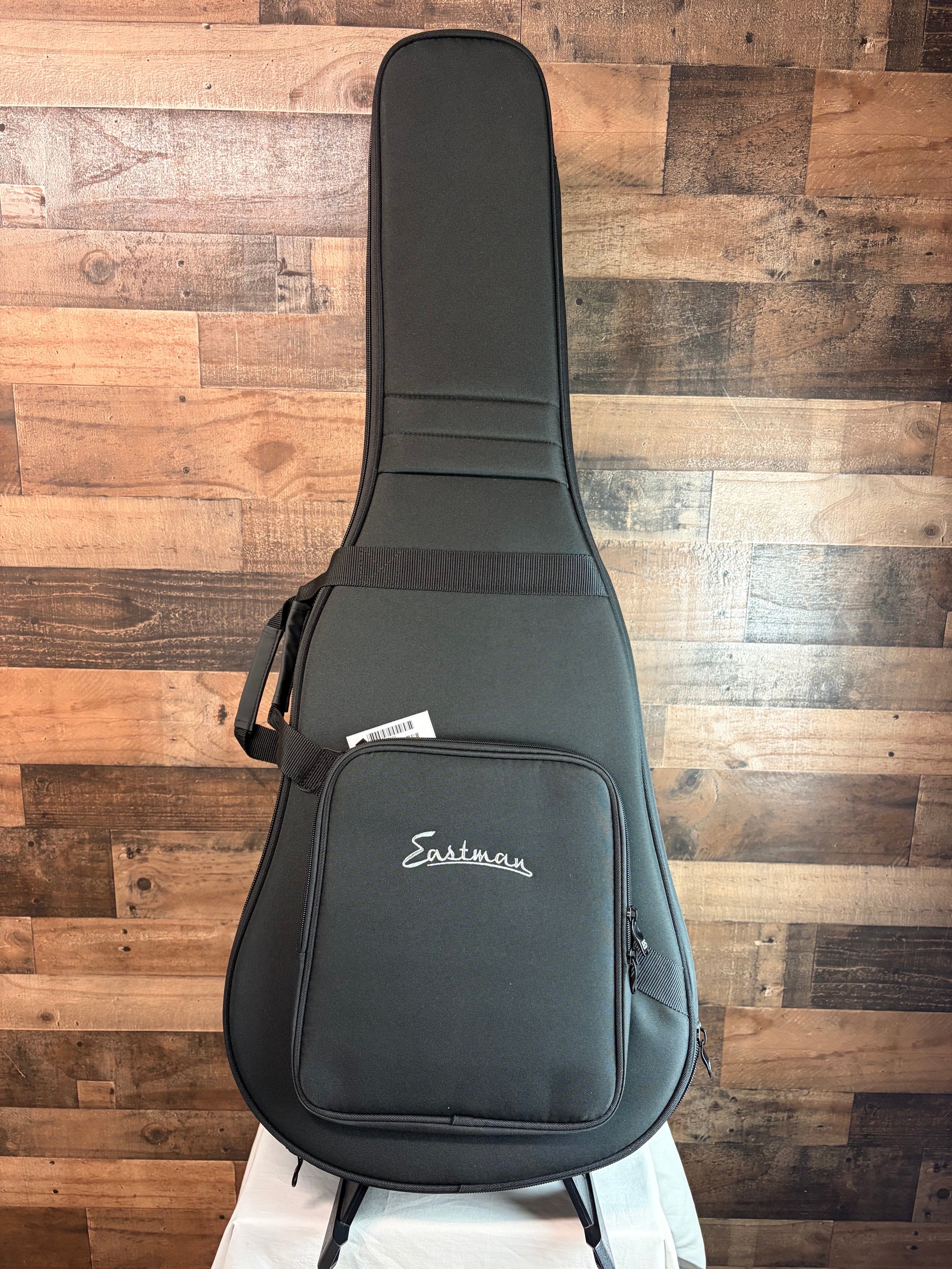 Eastman E1DL Left Handed Acoustic Guitar
