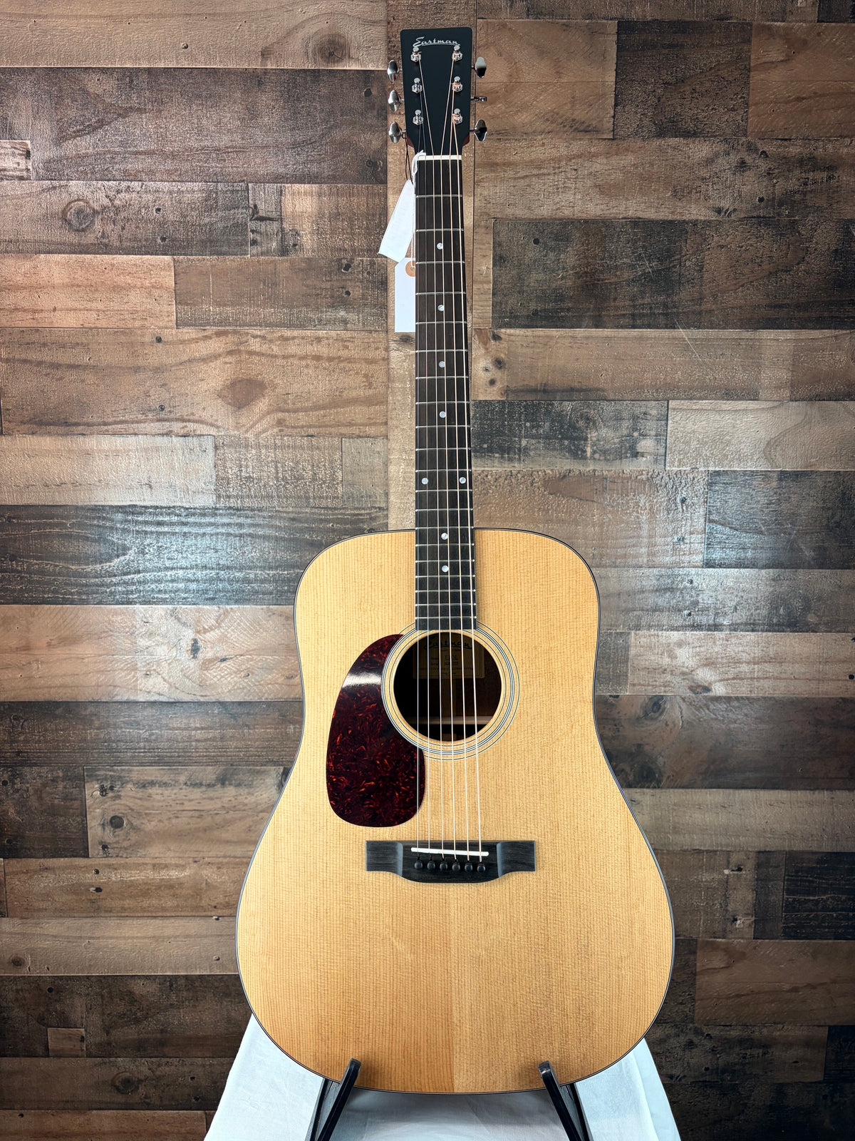 Eastman E1DL Left Handed Acoustic Guitar