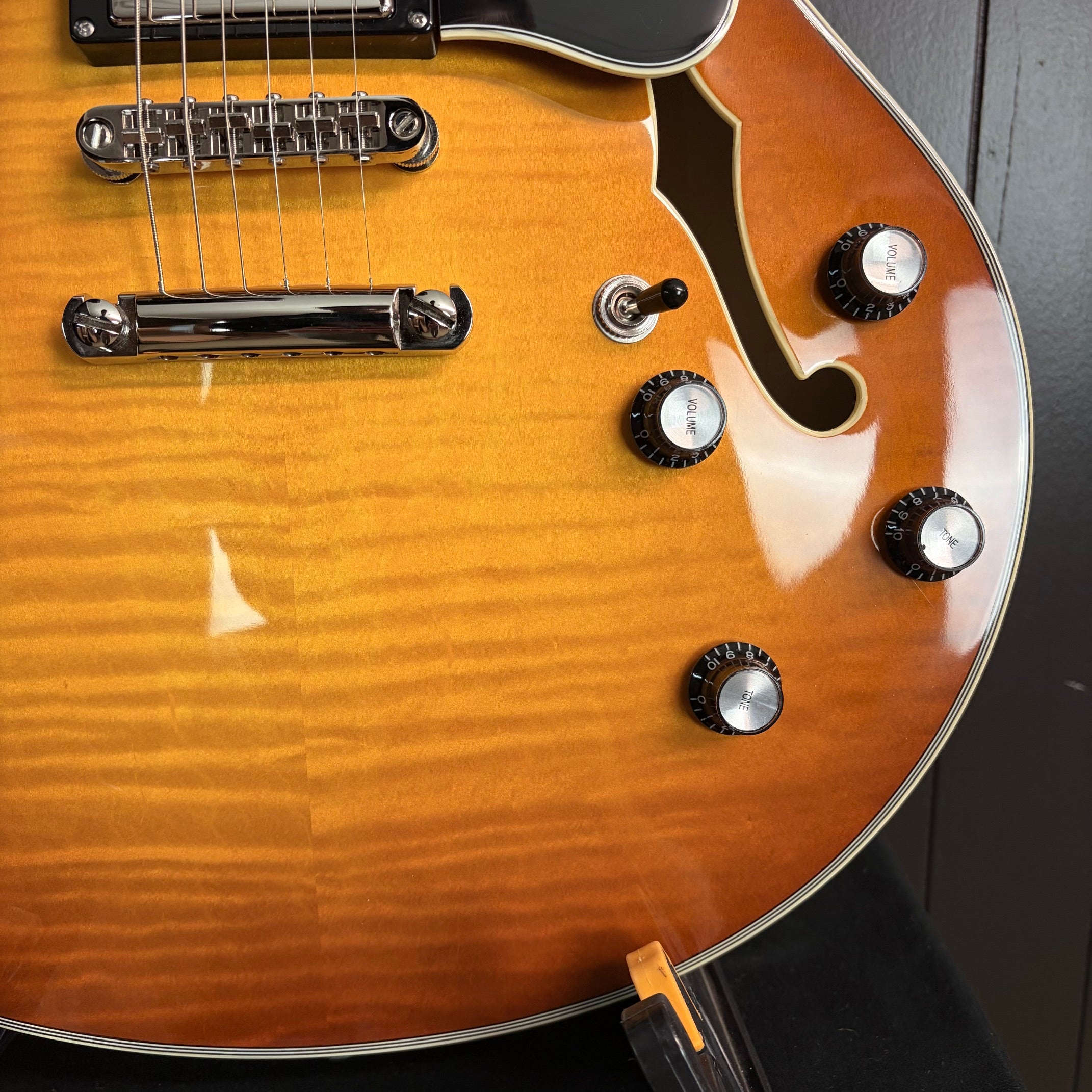 Eastman T486-GB Thinline Semi-Hollowbody Goldburst