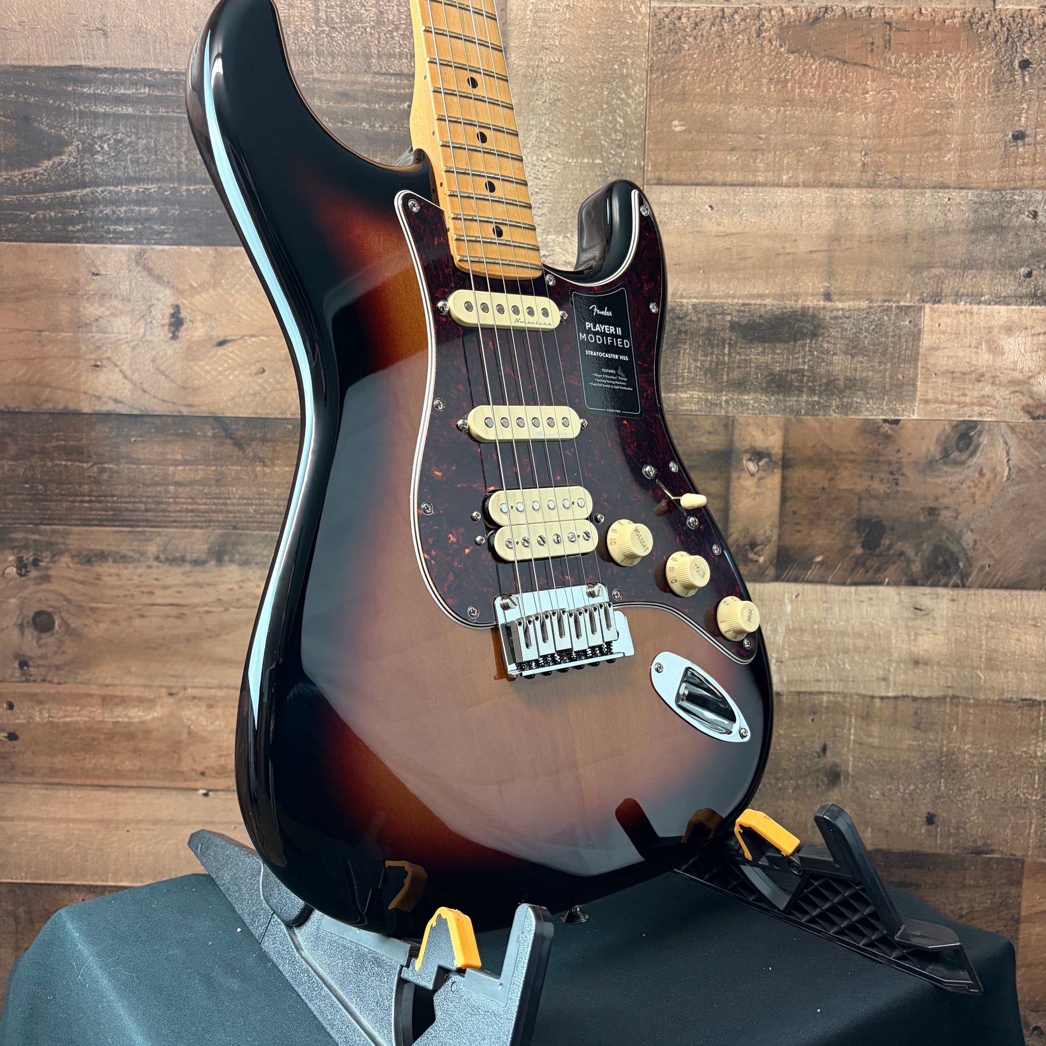 Fender Player II Modified Stratocaster HSS 3 Tone Sunburst