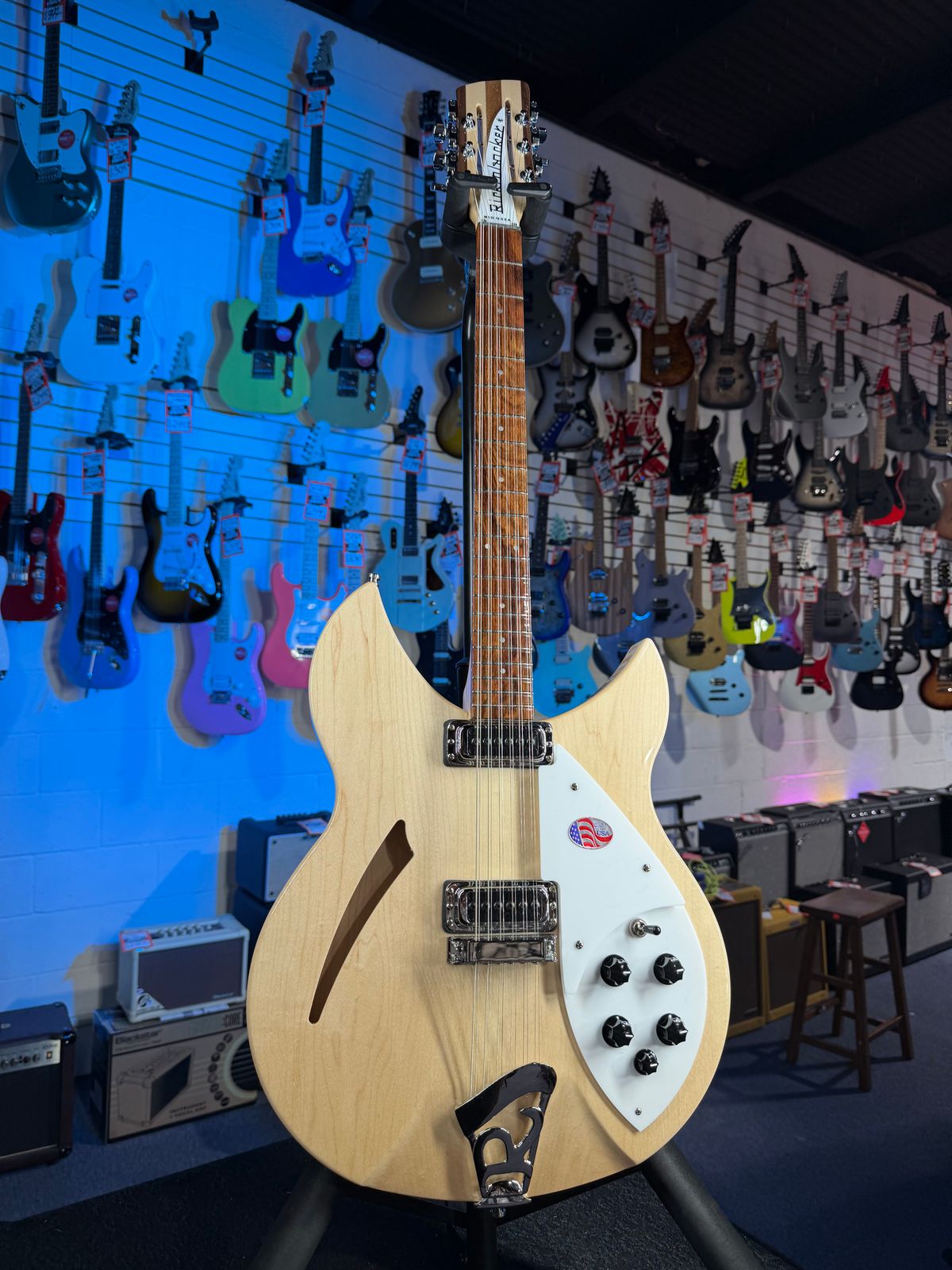 Rickenbacker 330/12 Mapleglo