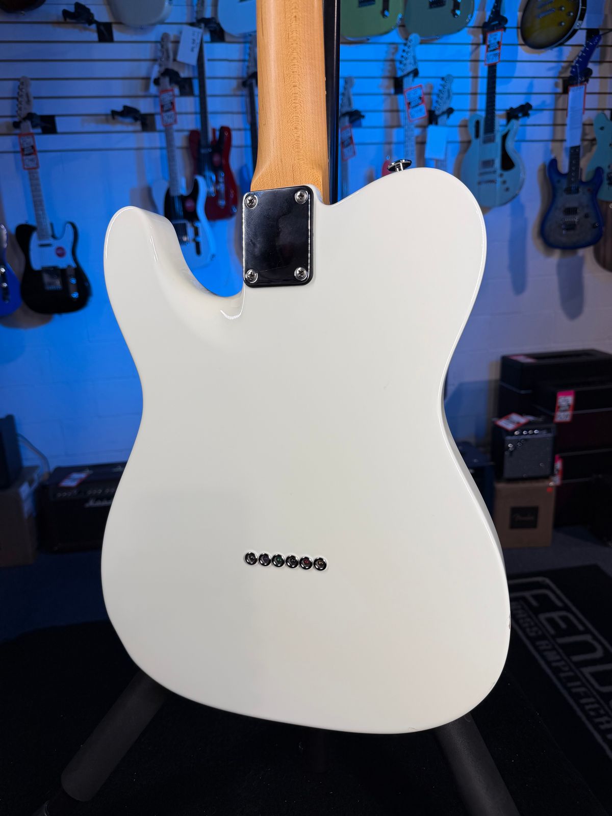 Used Suhr Alt T w Rosewood - Fretboard, Olympic White, w Suhr Bag