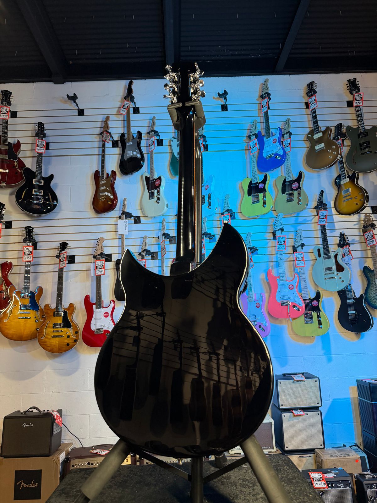 Rickenbacker 330/12 Jetglo
