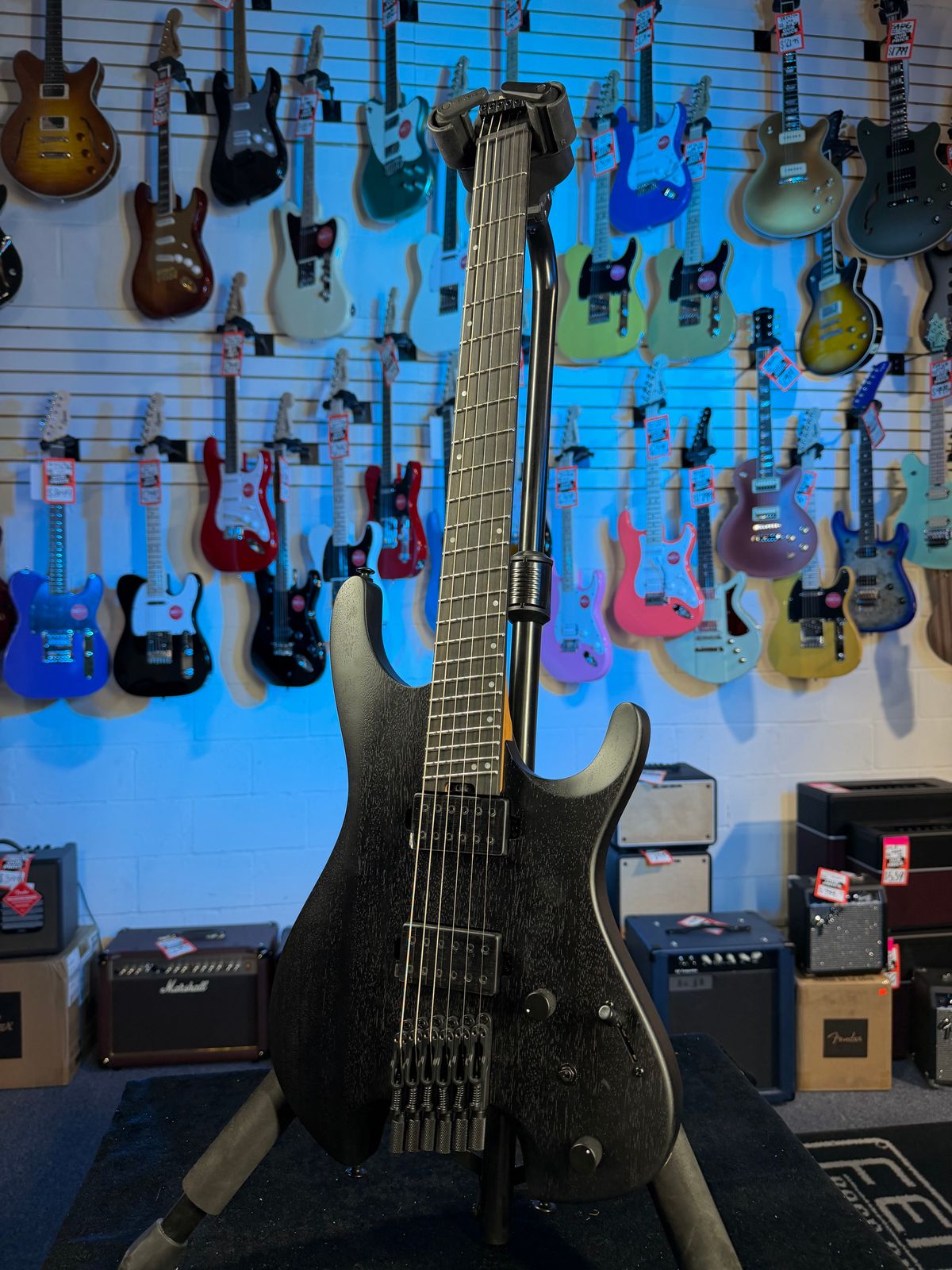 banez QX52B Weathered Black