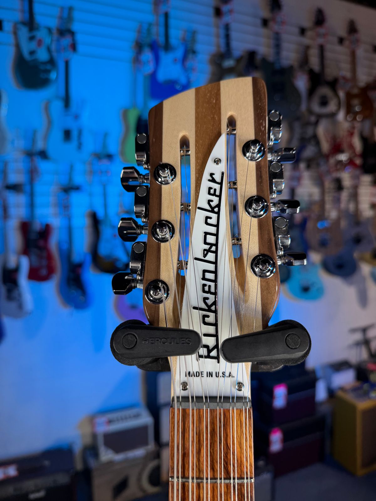 Rickenbacker 330/12 Mapleglo