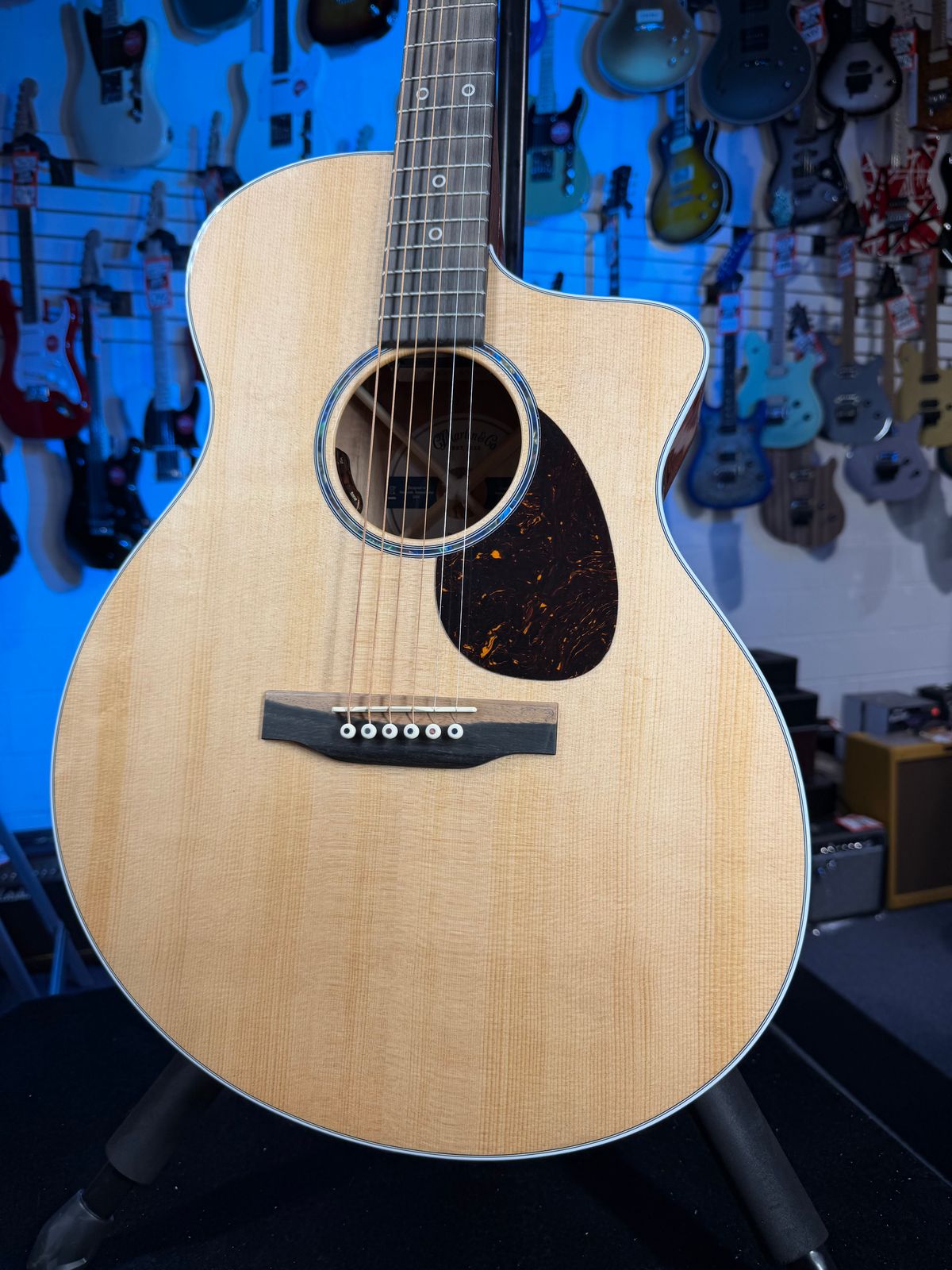 Martin Road Series SC-13E Natural