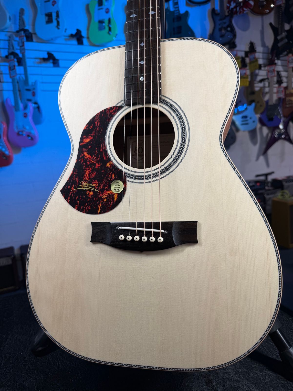 Maton EBG808 Artist Left Handed Natural