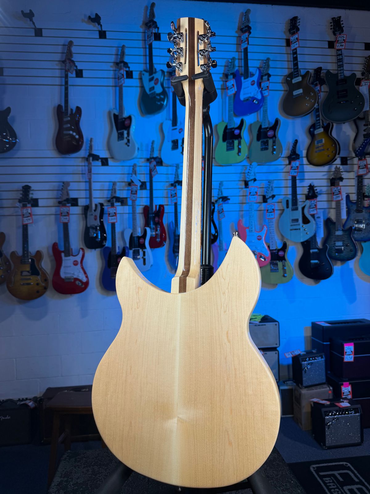 Rickenbacker 330/12 Mapleglo