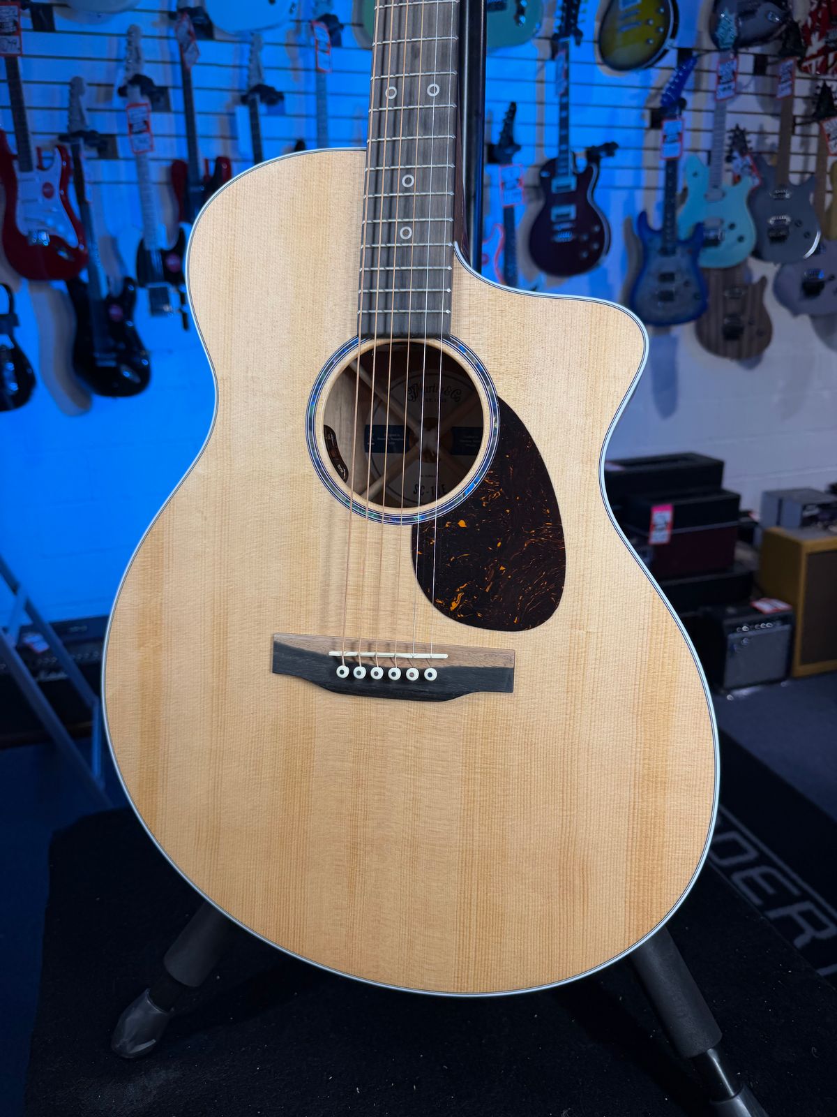 Martin Road Series SC-13E Natural
