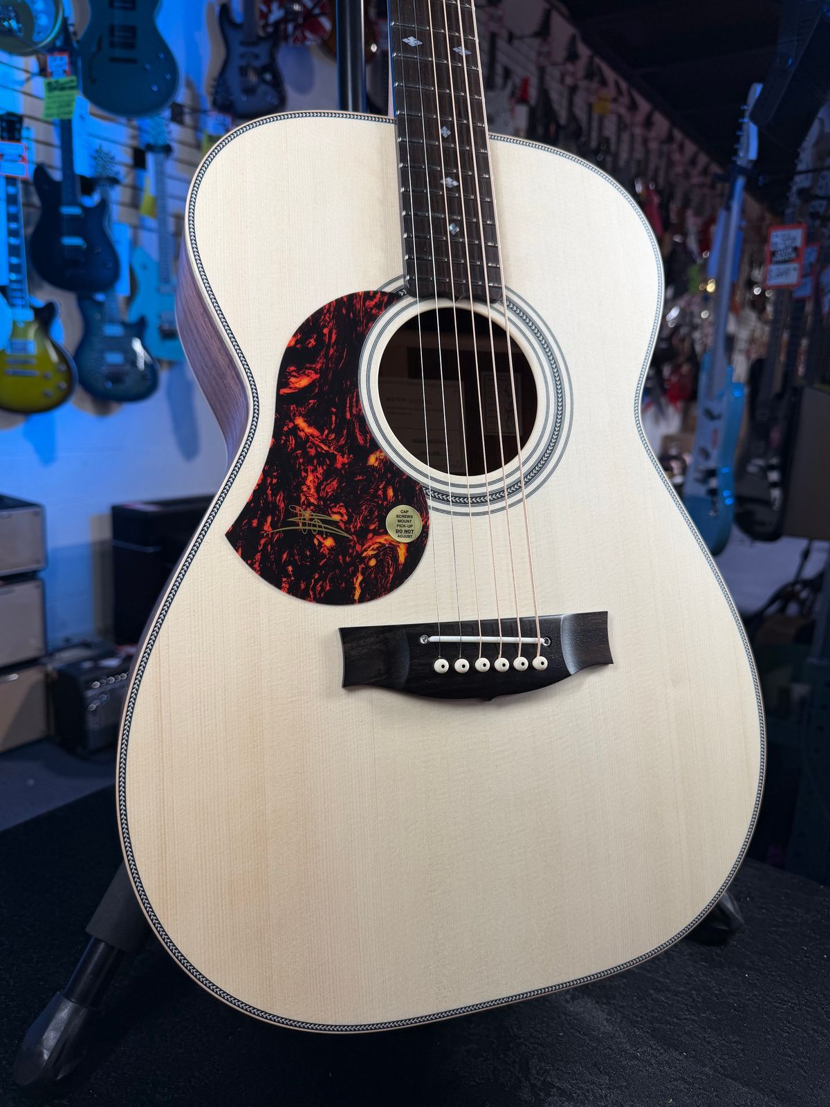 Maton EBG808 Artist Left Handed Natural