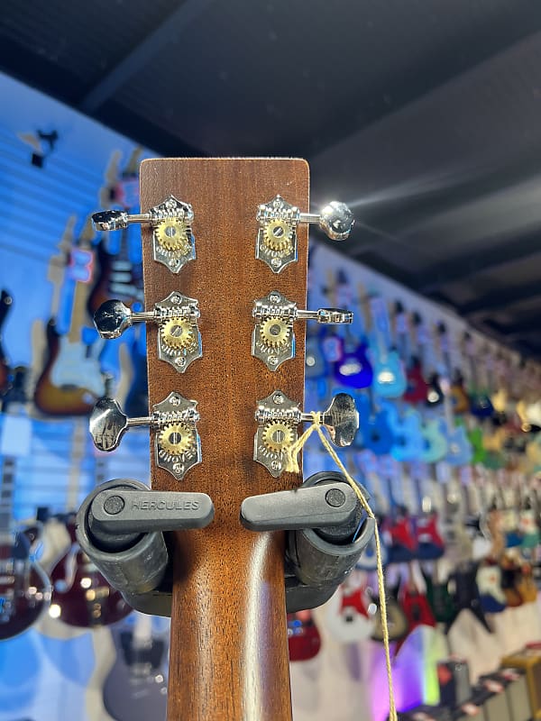 Martin D-15M Mahogany Dreadnought Acoustic Guitar - Natural w Martin Case *FREE PLEK WITH PURCHASE* 986