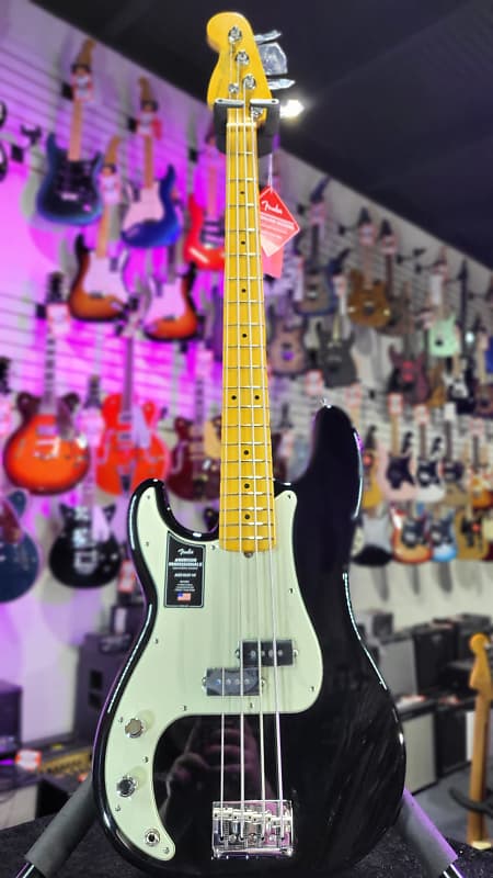 Fender American Professional II Precision Bass Left-handed Black Maple Fingerboard *FREE PLEK WITH PURCHASE*! 590