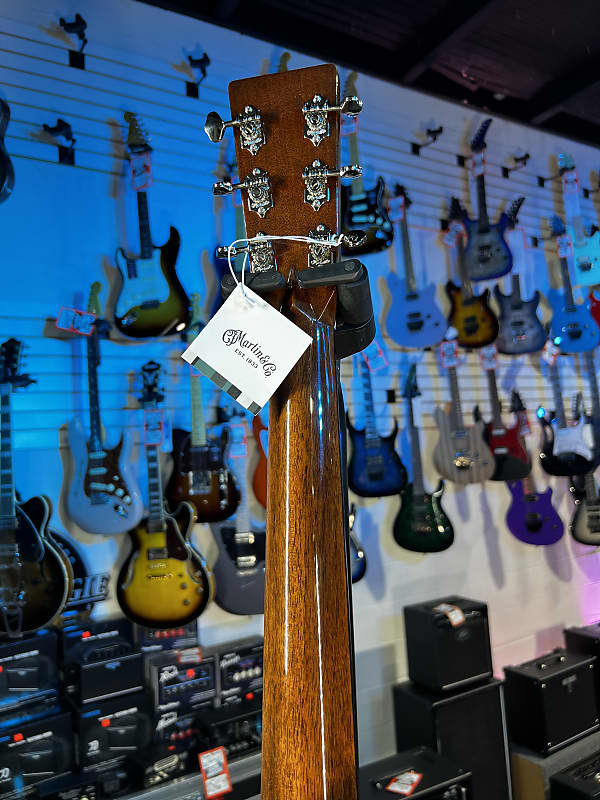 Martin 000-28EC Eric Clapton Left-Handed Sunburst Auth Dealer Free Shipping! 153 GET PLEK’D!