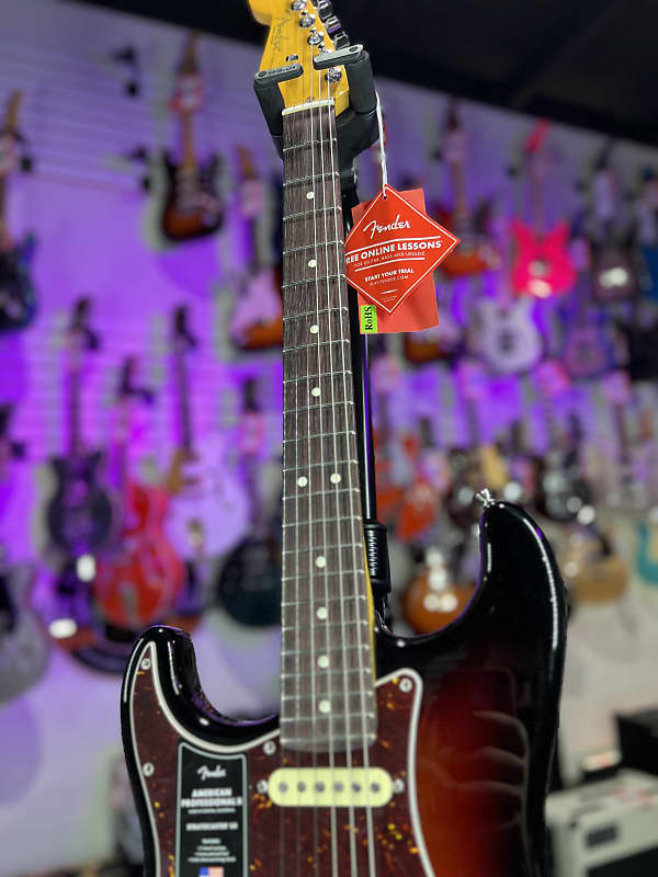 Fender Am Pro II Stratocaster Left-handed - 3 Color Sunburst Rosewood Board *FREE PLEK WITH PURCHASE*! 362