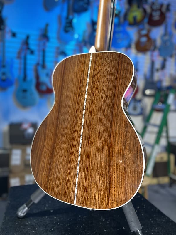 Martin 000-28 Left-Handed Acoustic Guitar - Natural Auth Deal Free Ship! 002 GET PLEK’D!