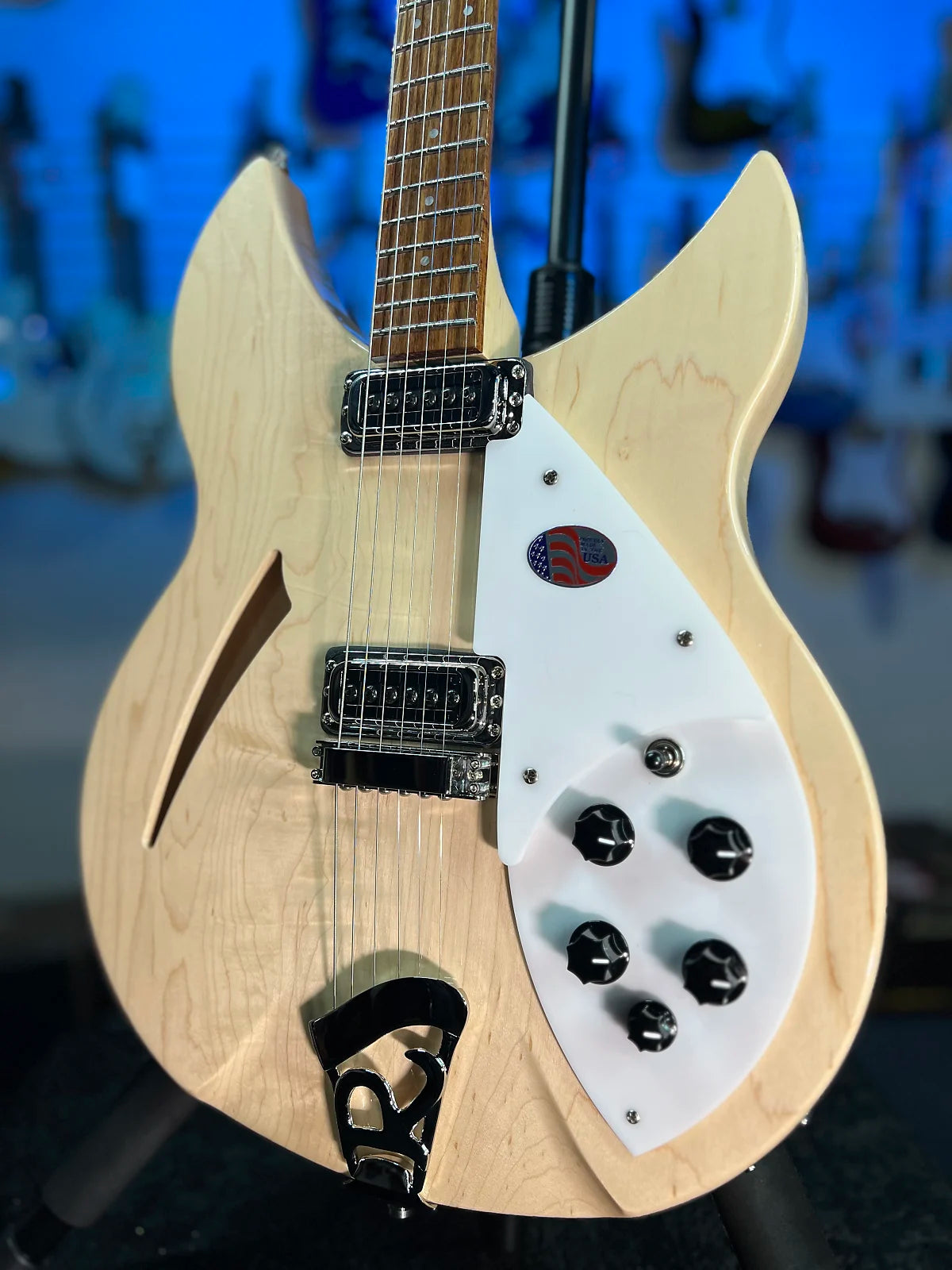 New 2025 Rickenbacker 330 Guitar - Mapleglo, with Rickenbacker Case, 330MG 736