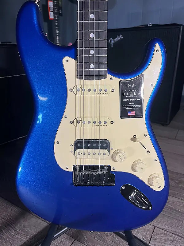 American Ultra Stratocaster HSS - Cobra Blue W/ Rosewood Fretboard #667