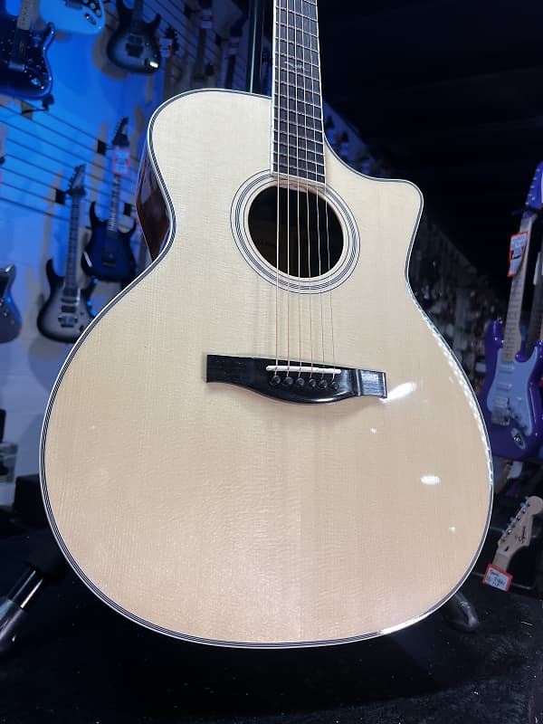 Eastman Guitars AC322CE Grand Auditorium Natural Auth Deal Free Ship! 127 GET PLEK’D!