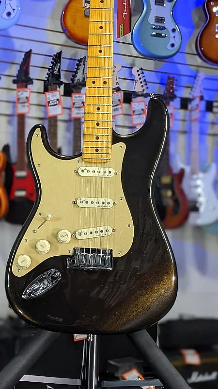 Fender American Ultra Stratocaster Left-handed - Texas Tea with Maple Fingerboard *FREE PLEK WITH PURCHASE*! 103