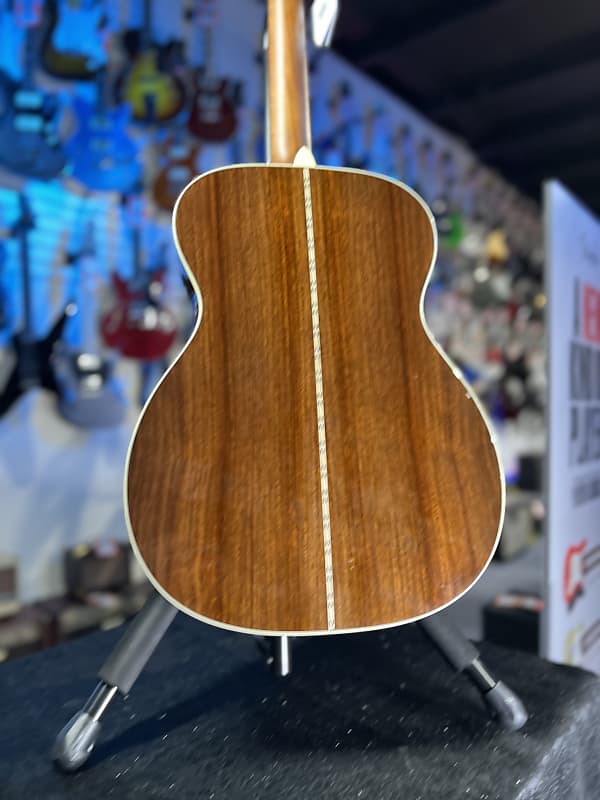 Martin 000-28 Left-Handed Acoustic Guitar - Natural Auth Deal Free Ship! 002 GET PLEK’D!