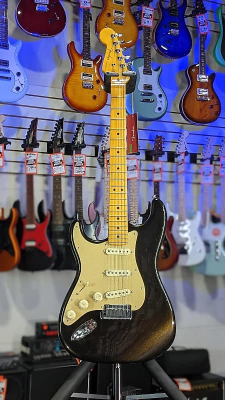Fender American Ultra Stratocaster Left-handed - Texas Tea with Maple Fingerboard *FREE PLEK WITH PURCHASE*! 103