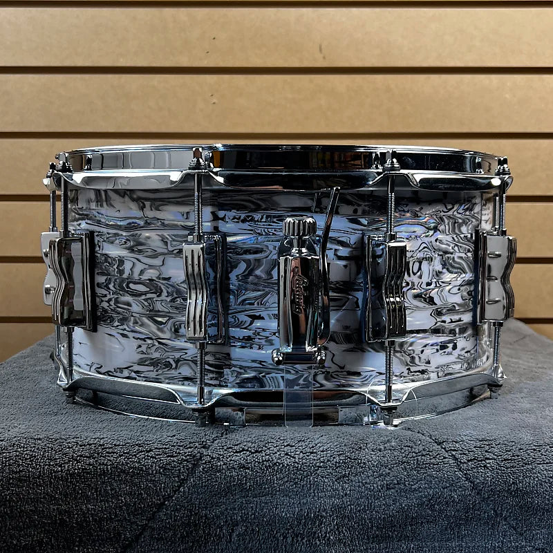 Classic Maple Snare Drum - 6.5 x 14-inch - White Abalone