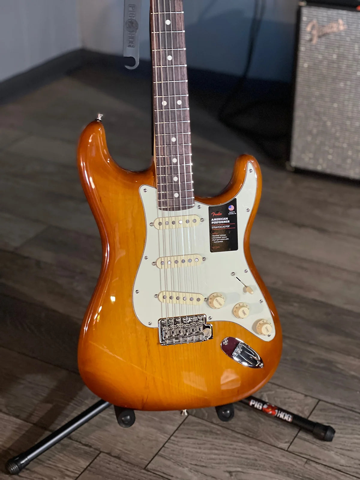 American Performer Stratocaster Electric Guitar - Honey Burst W/ Rosewood Fretboard #408