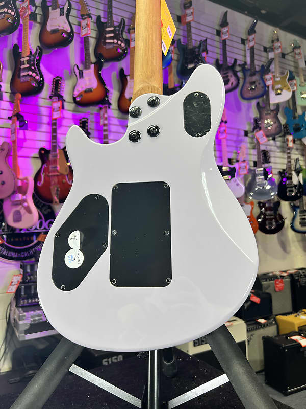 EVH Wolfgang Standard Electric Guitar - Battleship Gray Auth Deal Free Ship! 843 *FREE PLEK WITH PURCHASE*