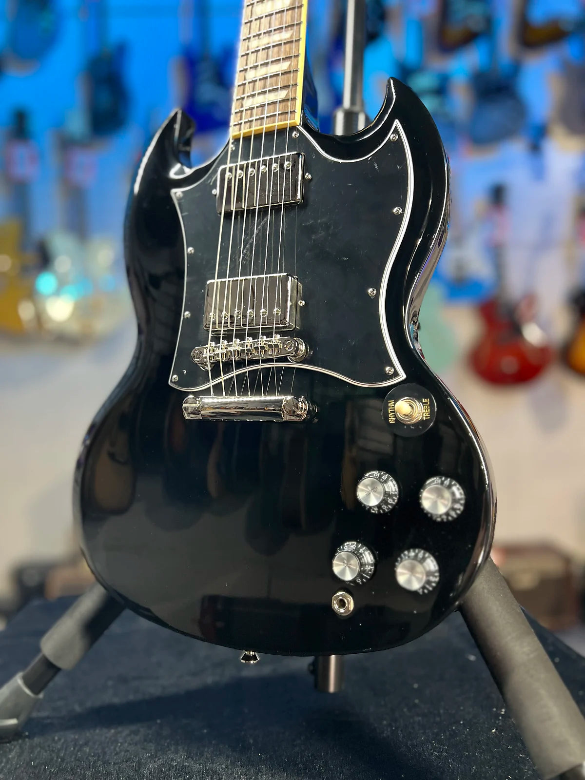 Epiphone SG Standard Ebony 2025 - Ebony, with Premium Gig Bag, Get Plekd 421