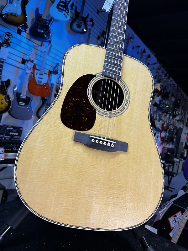 Mint Martin HD-28 Left-Handed Acoustic Guitar - Natural GET PLEK'D! 297