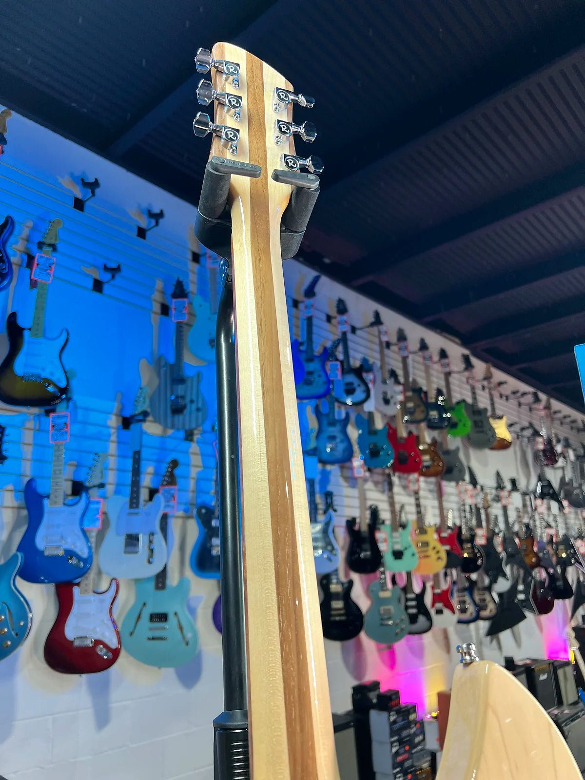 New 2024 Rickenbacker 330 Guitar - Mapleglo, with Rickenbacker Case, 330MG 732