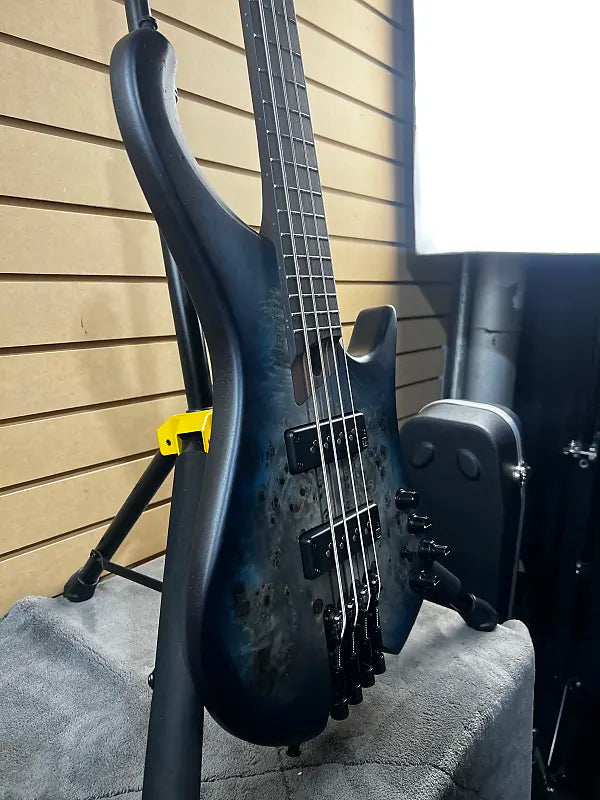 EHB Ergonomic Headless Bass Guitar - Cosmic Blue Starburst Flat #107 GET PLEK'D!