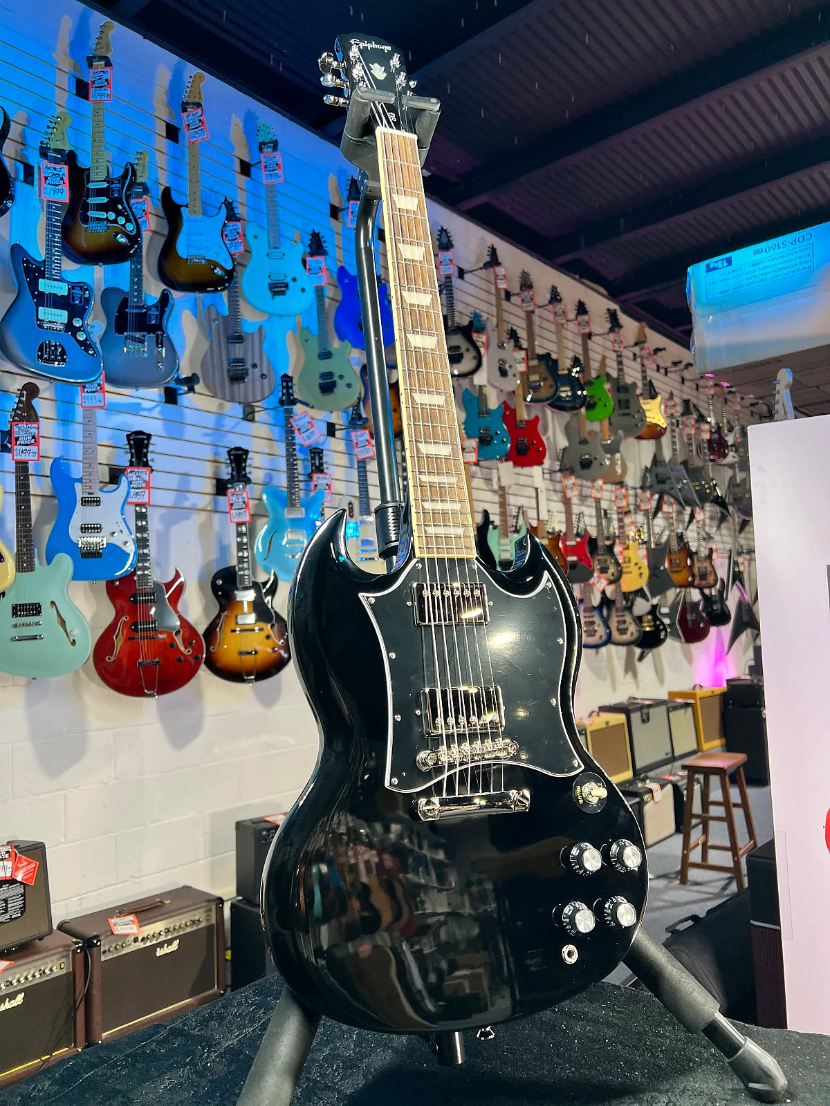 Epiphone SG Standard Ebony 2025 - Ebony, with Premium Gig Bag, Get Plekd 421