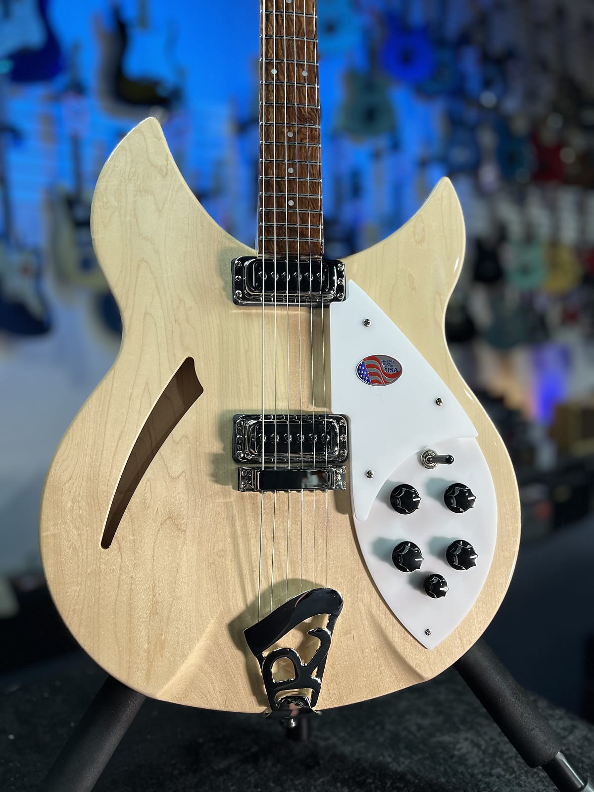New 2024 Rickenbacker 330 Guitar - Mapleglo, with Rickenbacker Case, 330MG 732