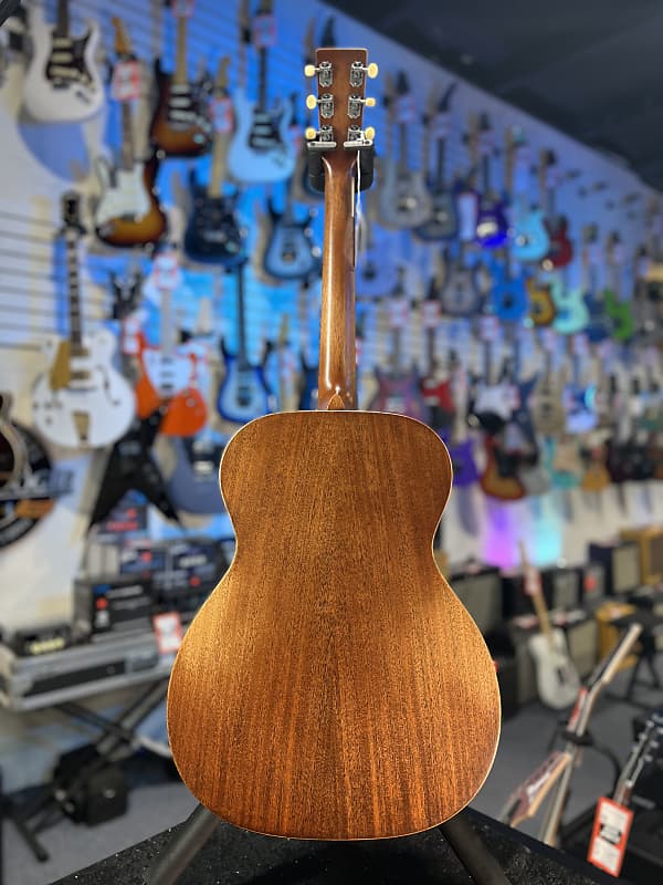 Martin 000-15M StreetMaster Acoustic Guitar - Mahogany Burst Auth Deal *FREE PLEK WITH PURCHASE*! 615