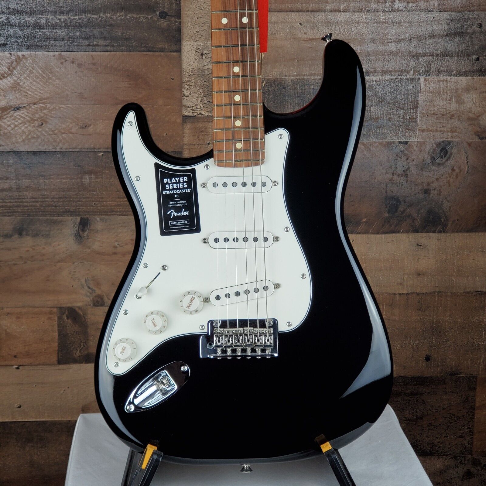 Fender Player Stratocaster Lefty, Black, Pau Ferro, Free Ship, 155