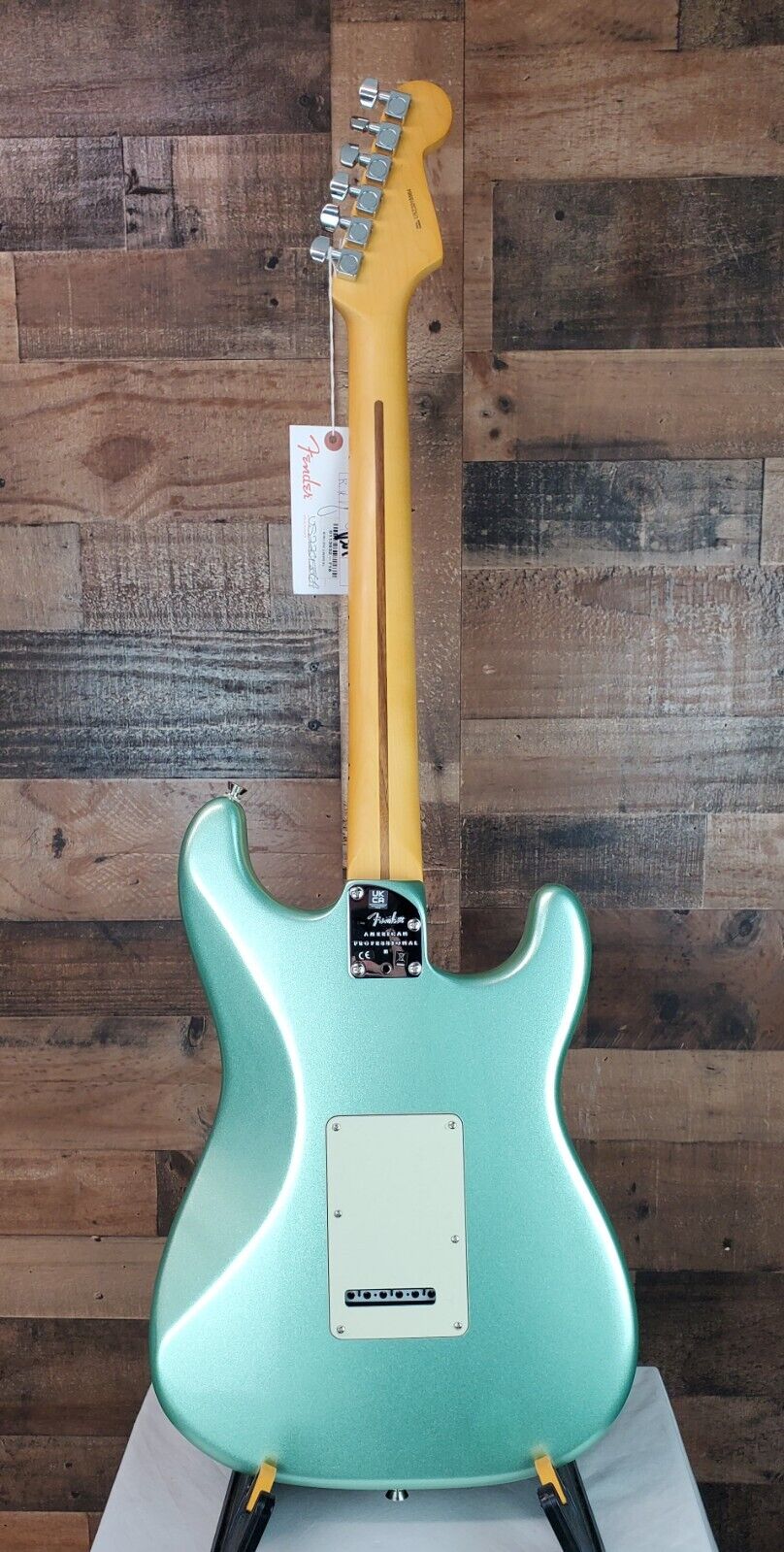 Fender American Professional II Stratocaster Left-Handed with Maple Fretboard Mystic Surf Green, 564
