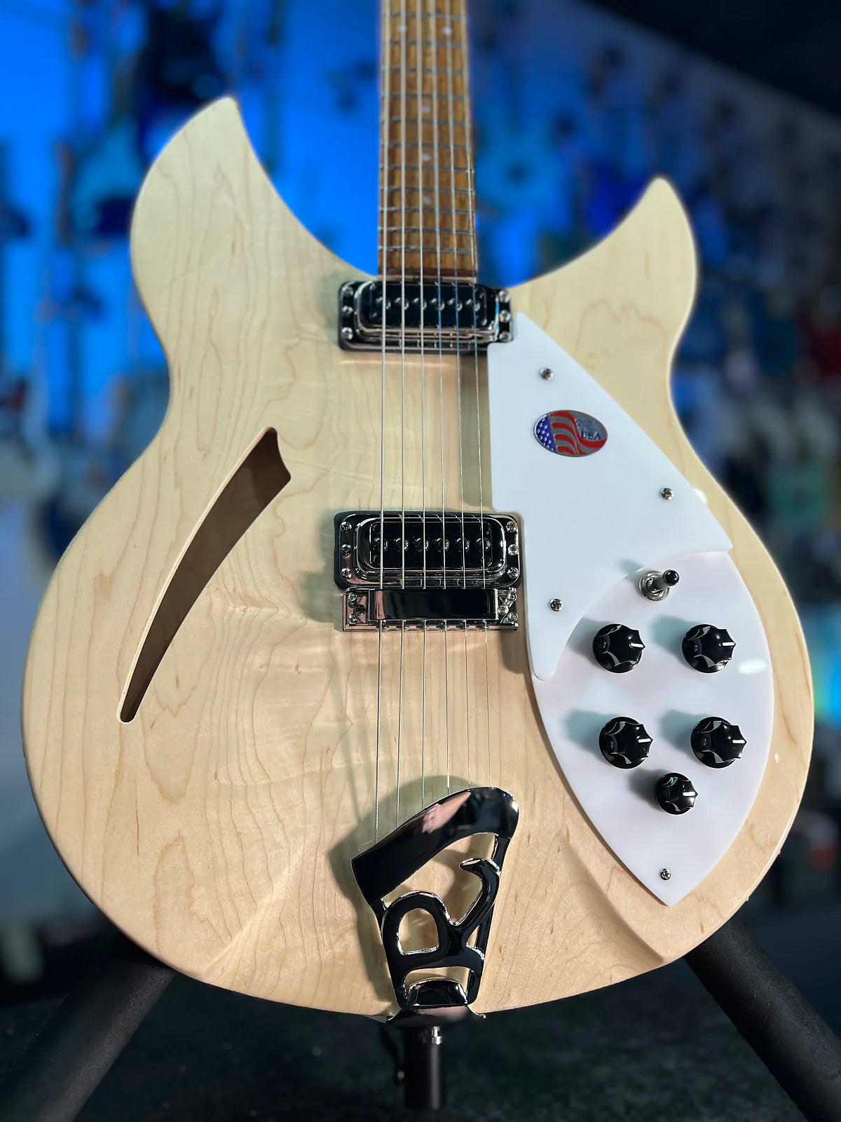 New 2025 Rickenbacker 330 Guitar - Mapleglo, with Rickenbacker Case, 330MG 736